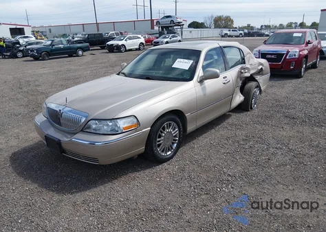 2006 Lincoln Town Car Signature Limited из США, поврежденный, VIN 1LNHM82W16Y634608